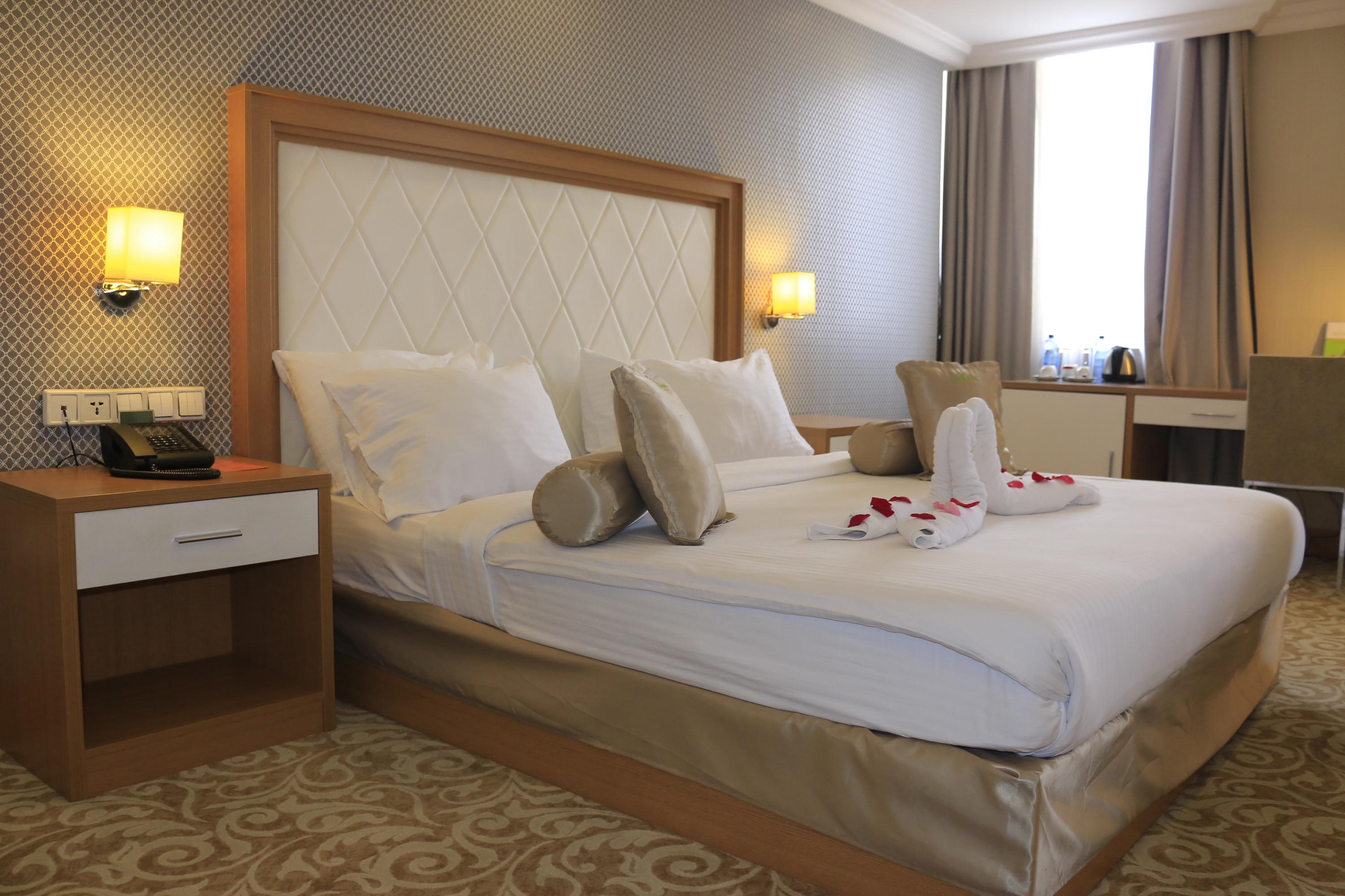 Momona Hotel Addis Abeba Buitenkant foto