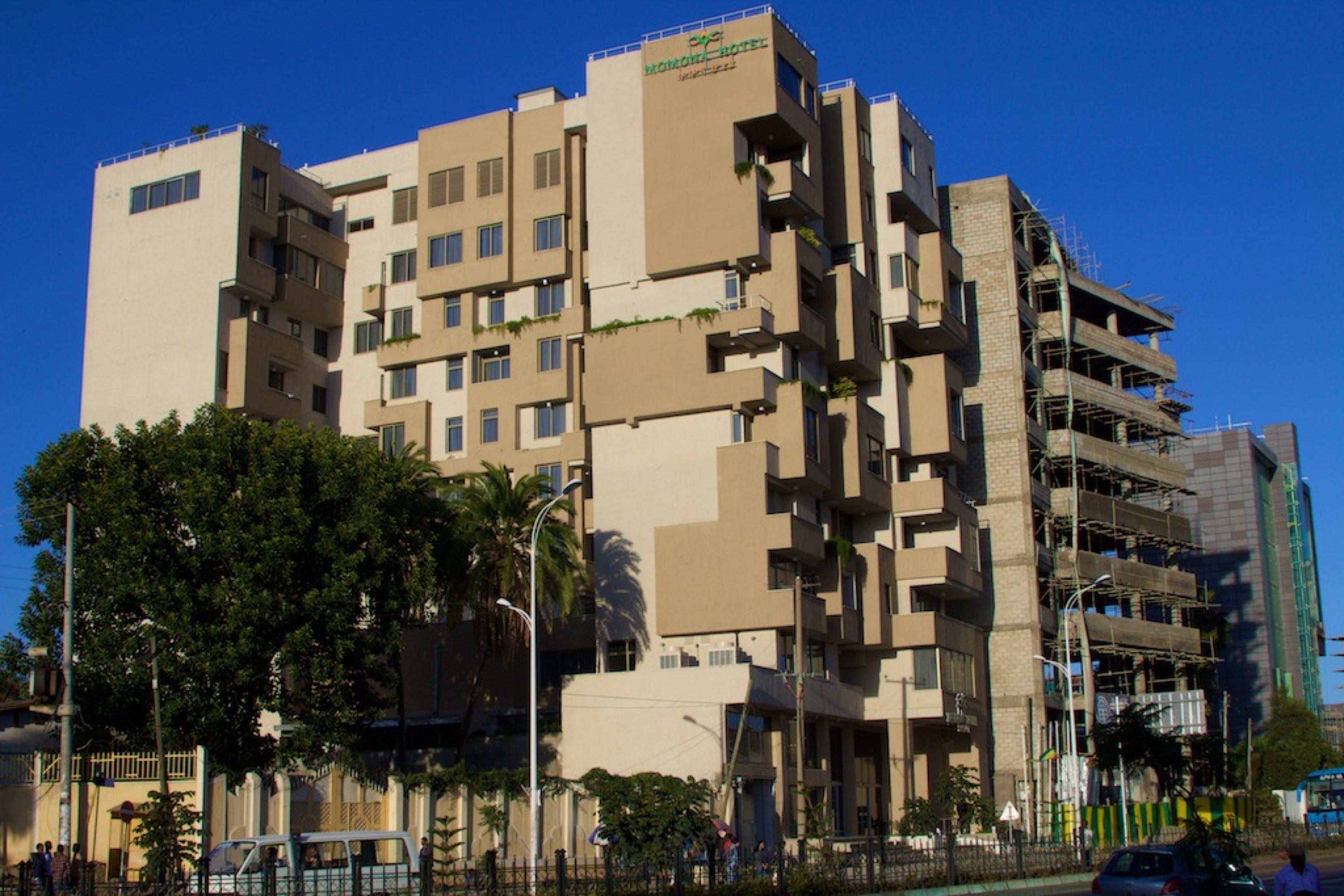 Momona Hotel Addis Abeba Buitenkant foto