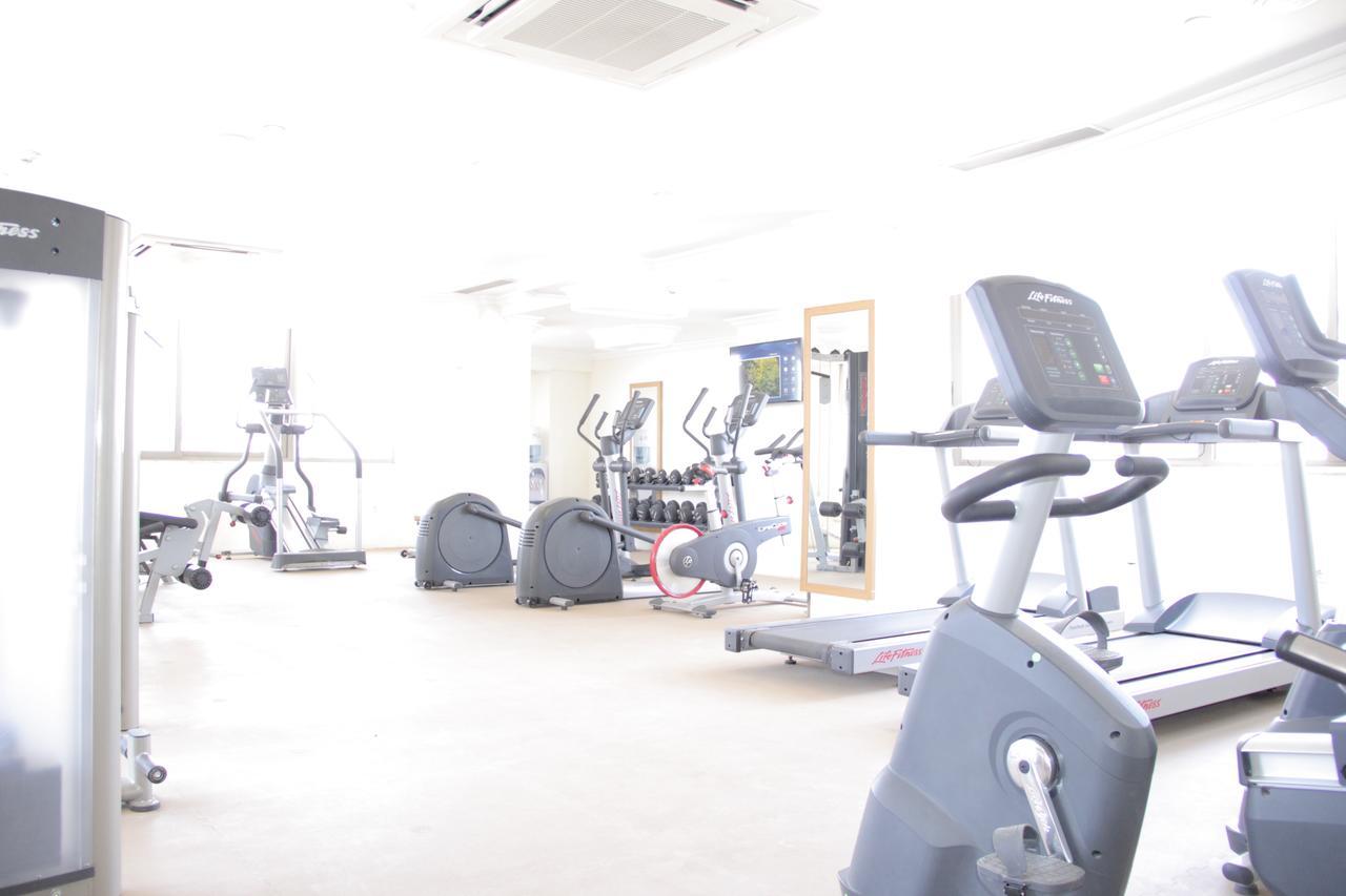 Momona Hotel Addis Abeba Buitenkant foto